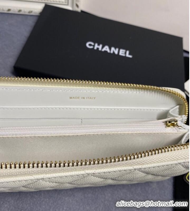 Well Crafted Chanel Calfskin Leather & Gold-Tone Metal AP2739 white