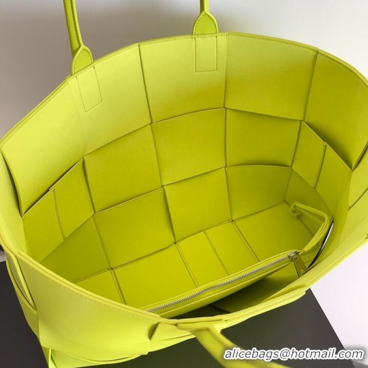 Wholesale Bottega Veneta ARCO TOTE Large intrecciato grained leather tote bag 652868 yellow