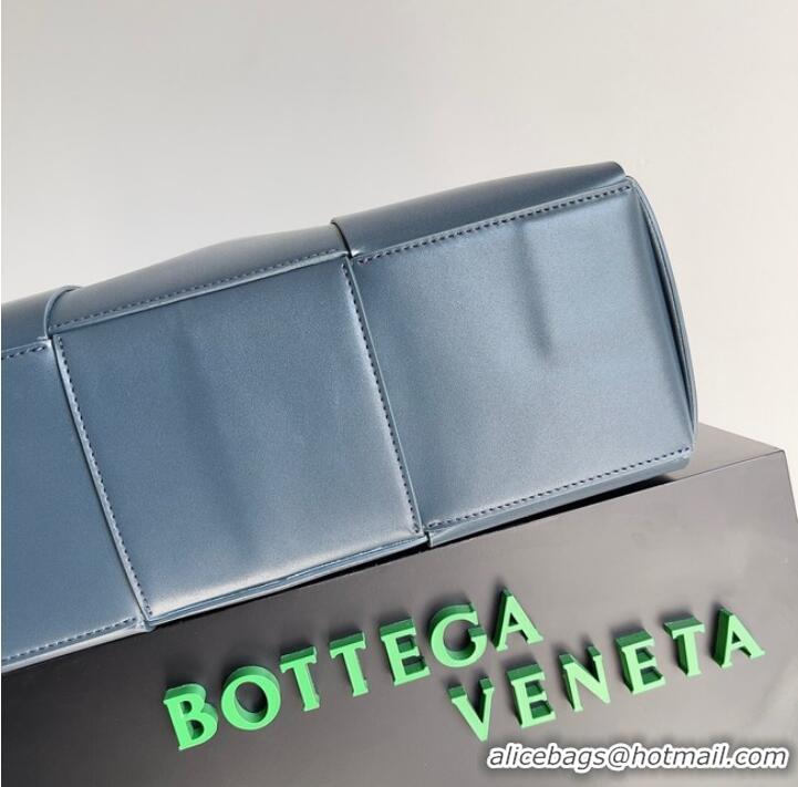 Top Quality Bottega Veneta ARCO TOTE Large intrecciato grained leather tote bag 652868 blue