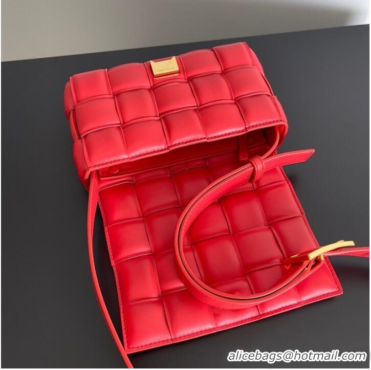 Luxury Classic Bottega Veneta Small Padded Cassette 717506 red