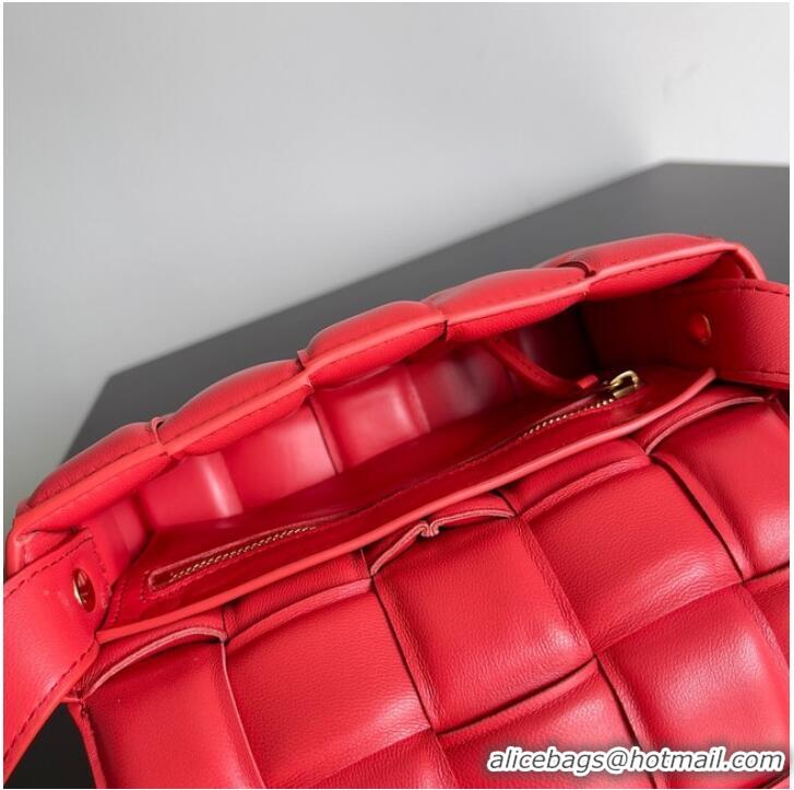 Luxury Classic Bottega Veneta Small Padded Cassette 717506 red