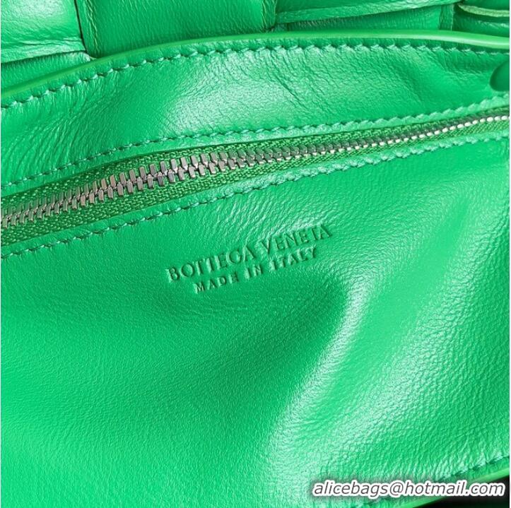 New Luxury Bottega Veneta Small Padded Cassette 717506 green