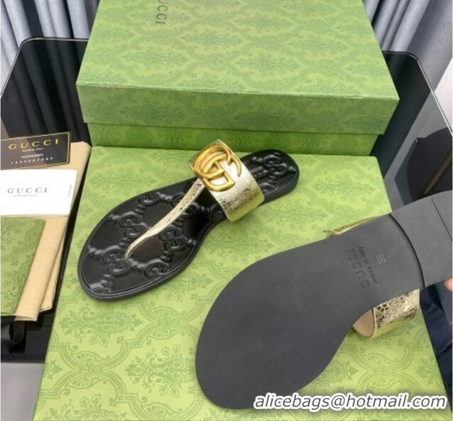 Sophisticated Gucci Leather Flat Thong Sandals with GG Gold 091242