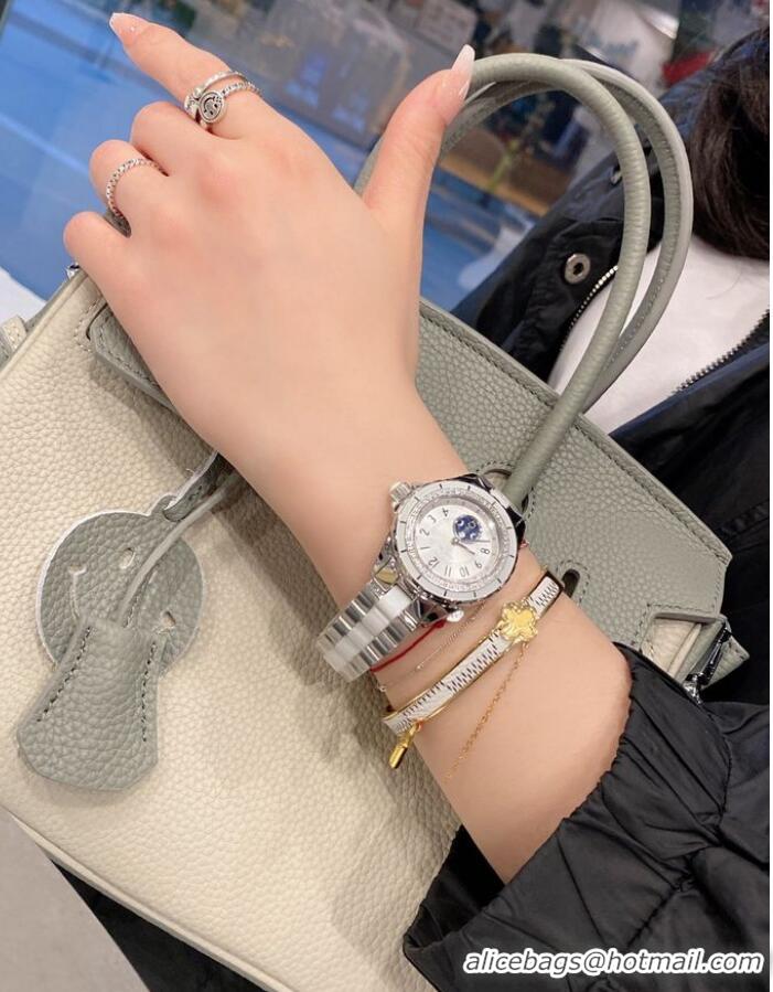 Traditional Discount Chanel Watch CHW00011