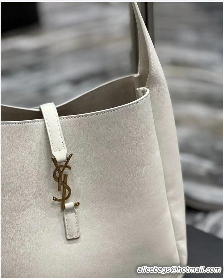 Top Grade SAINT LAUREN LE 5 A 7 SOFT SMALL HOBO BAG IN SMOOTH LEATHER 713938 white