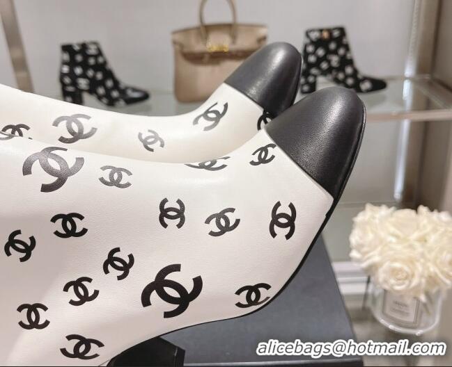 Trendy Design Chanel CC Print Leather Ankle Boots 6.5cm White 082438