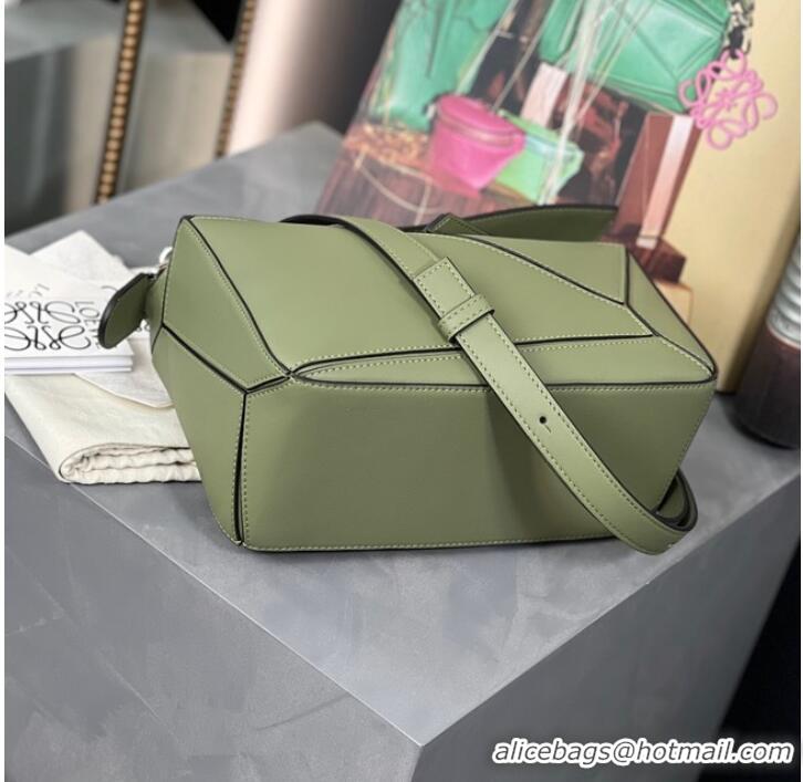 Reasonable Price Loewe Puzzle Bag Leather 1609 blackish green