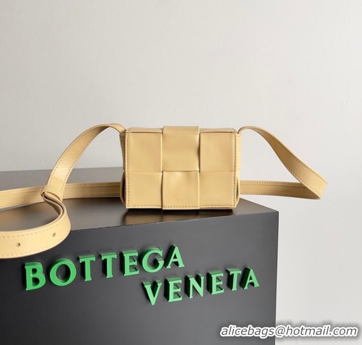 Pretty Style Bottega Veneta Candy Cassette A666688 Porridge