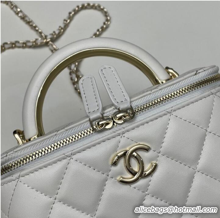 Top Quality Chanel mini Shoulder Bag Lambskin & Gold-Tone Metal 81208 white