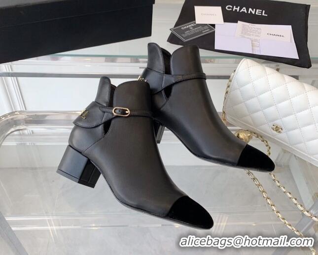 Luxury Chanel Lambskin Ankle Boots with CHANEL Back Black 082503