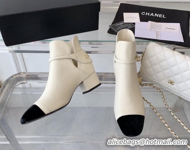 Unique Style Chanel Lambskin Ankle Boots with CHANEL Back White 082505