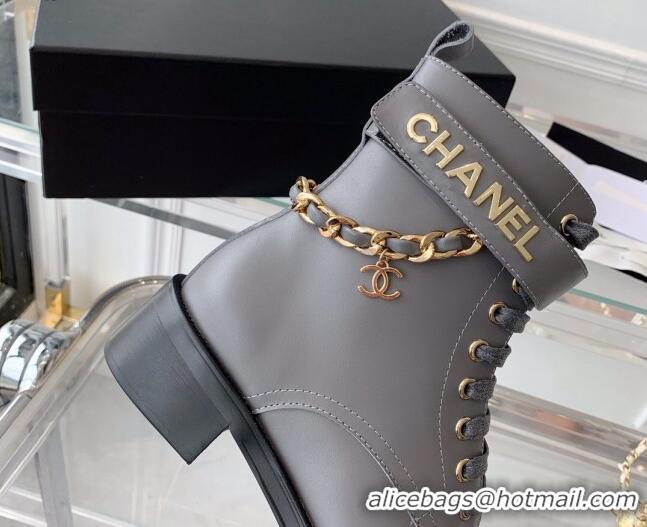 Fashion Chanel Calfskin Ankle Boots with Chain Gray 082507