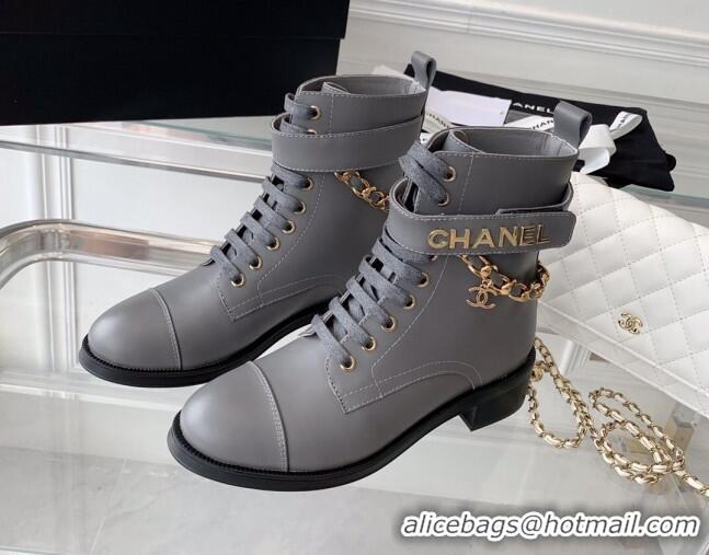 Fashion Chanel Calfskin Ankle Boots with Chain Gray 082507