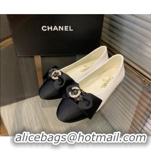 Sumptuous Chanel Calfskin Ballerinas with Bow White 082734