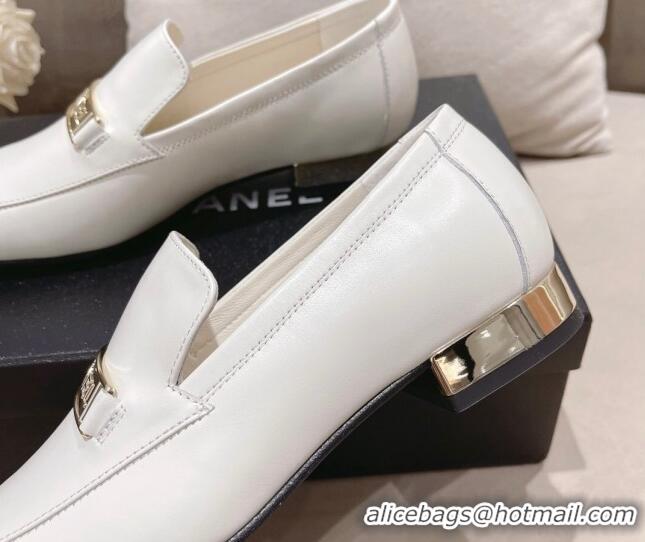 Good Looking Chanel Calfskin Loafers with CHANEL Metal White 082736