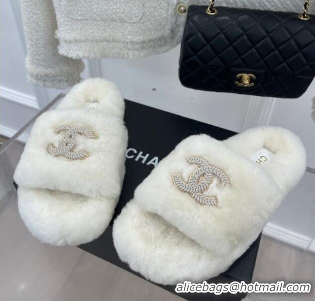 Purchase Chanel Shearling Flat Slide Sandals White 090724