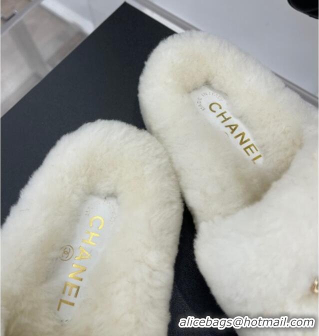 Purchase Chanel Shearling Flat Slide Sandals White 090724