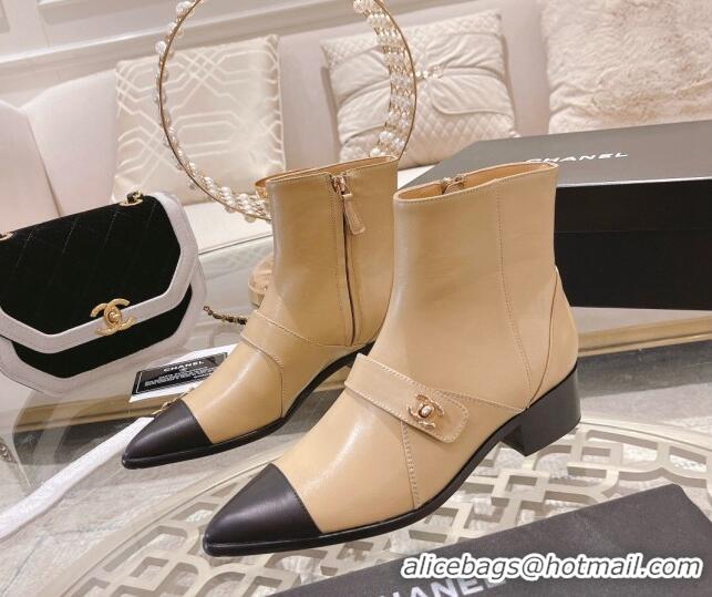 Sophisticated Chanel Calfskin Pointed Ankle Boots 4cm Beige 090807