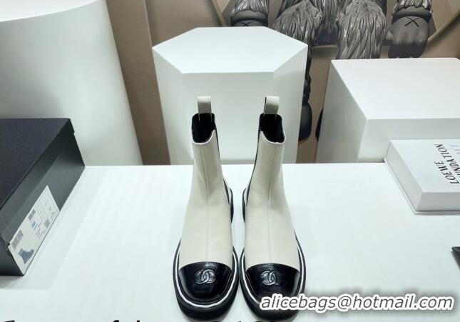 Perfect Chanel Leather Ankle Chelsea Boots White 090826