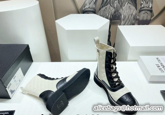 Pretty Style Chanel Quilted Leather Lace-up Ankle Boots Black/White 090828