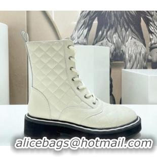 Sumptuous Chanel Quilted Leather Lace-up Ankle Boots White 090829