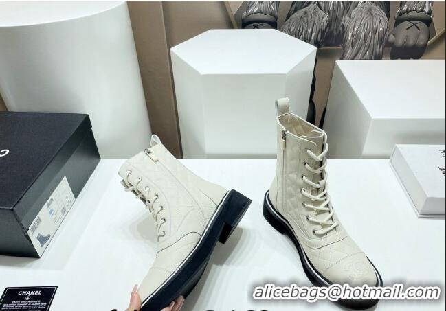 Sumptuous Chanel Quilted Leather Lace-up Ankle Boots White 090829