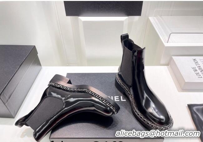 Purchase Chanel Patent Leather Chelsea Ankle Boots with Chain Black 090831