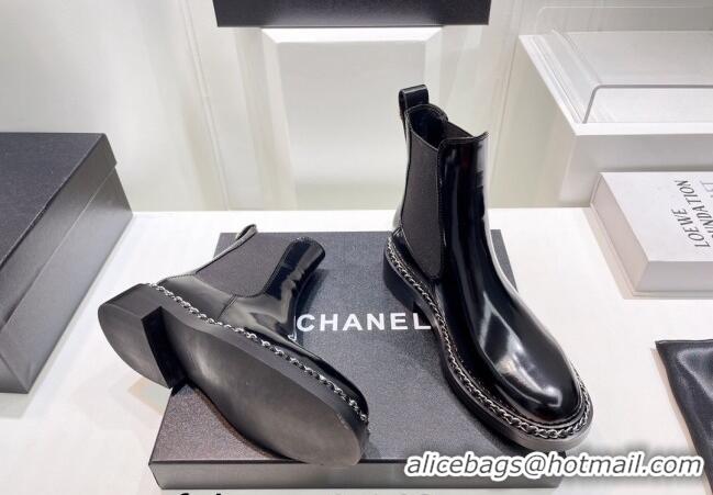 Purchase Chanel Patent Leather Chelsea Ankle Boots with Chain Black 090831