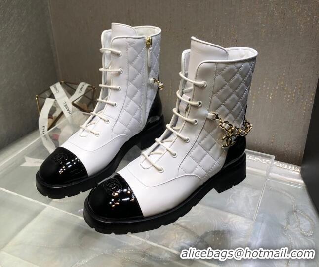 Purchase Chanel Quilted Calfskin Ankle Boots with Chain White 092112