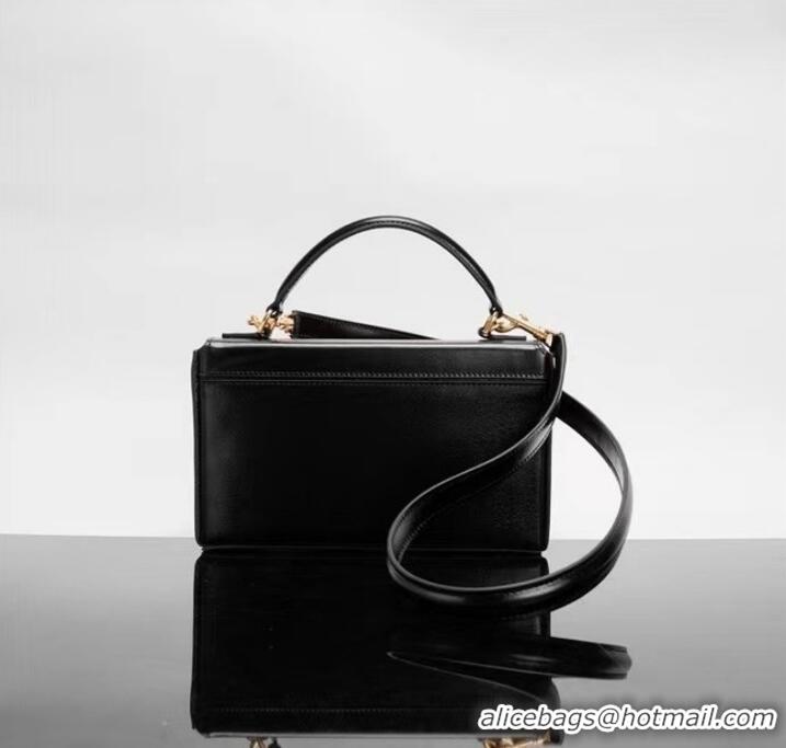 Top Quality Celine SMALL CUIR TRIOMPHE IN SMOOTH CALFSKIN 199992 BLACK