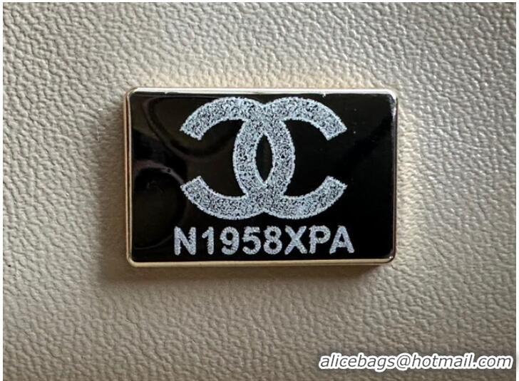 Buy Inexpensive Chanel CLASSIC HANDBAG A01116-1