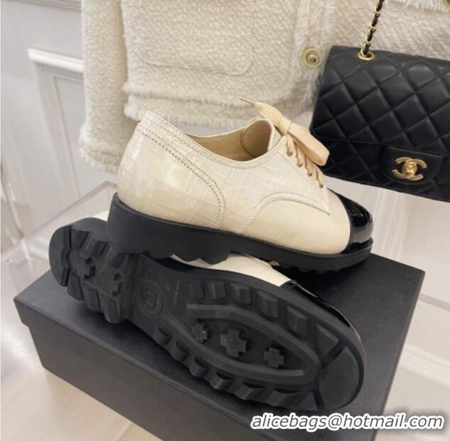 Good Looking Chanel Stone Embossed Leather Lace-ups Beige 101284