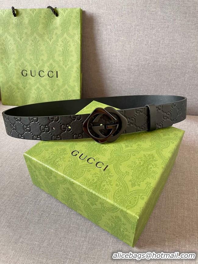 Sophisticated Gucci Leather Belt 7104-11