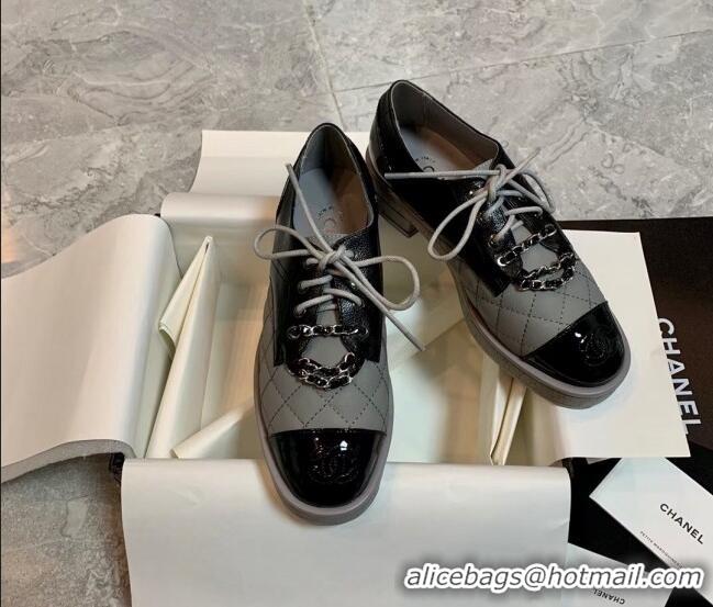 Sophisticated Chanel Calfskin Lace-ups Flat with Chain Grey 1012105