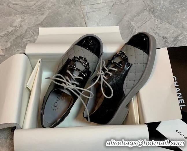 Sophisticated Chanel Calfskin Lace-ups Flat with Chain Grey 1012105