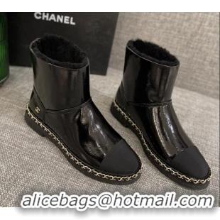 Luxury Chanel Classic Patent Leather Ankle Boots with Chain Black 1012108