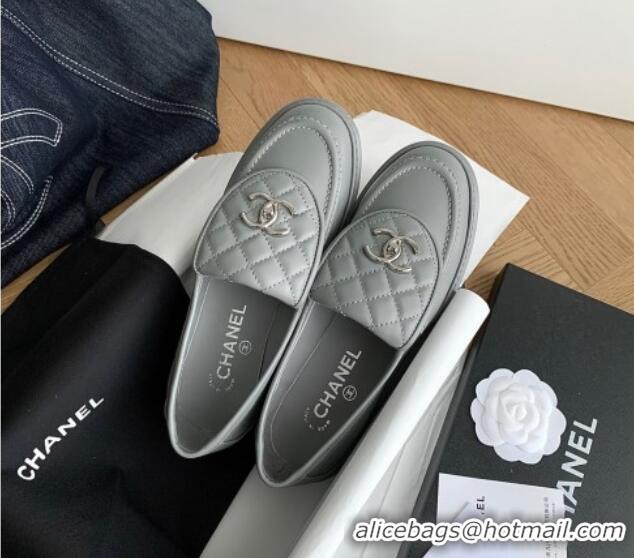 Sumptuous Chanel Lambskin Loafers with CC Foldover Gray 012130