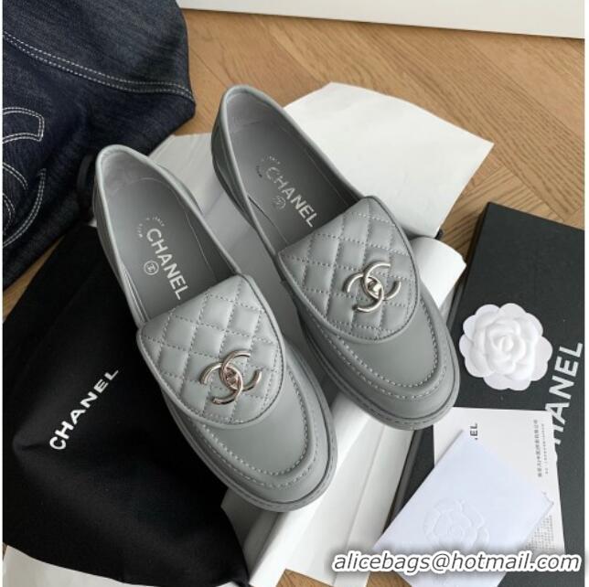 Sumptuous Chanel Lambskin Loafers with CC Foldover Gray 012130