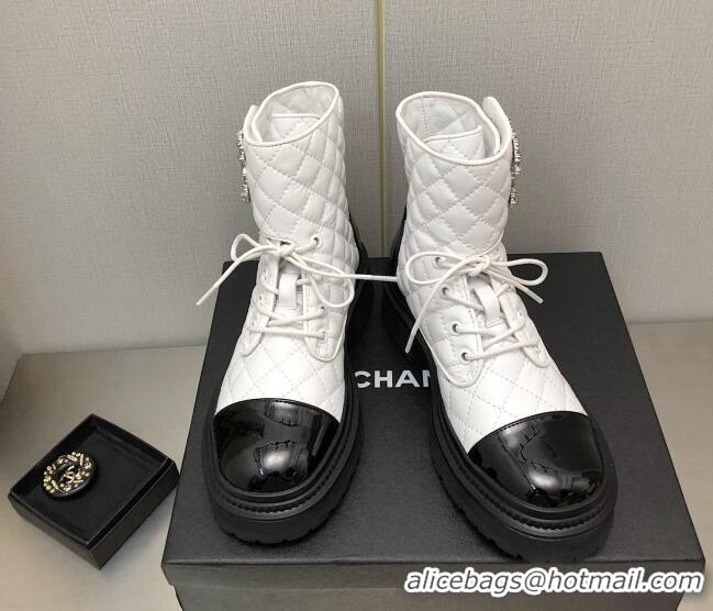 Sumptuous Chanel Lambskin Lace-ups Ankle Boots with Crystal CC G36424 White