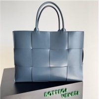 Top Quality Bottega Veneta ARCO TOTE Large intrecciato grained leather tote bag 652868 blue