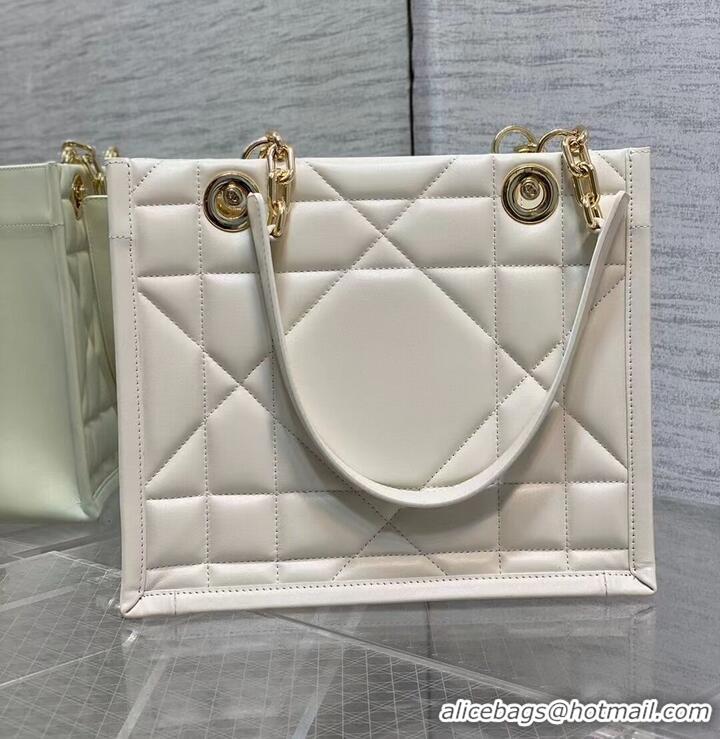 Top Quality SMALL DIOR ESSENTIAL TOTE BAG Hazelnut Archicannage Calfskin M87211 WHITE