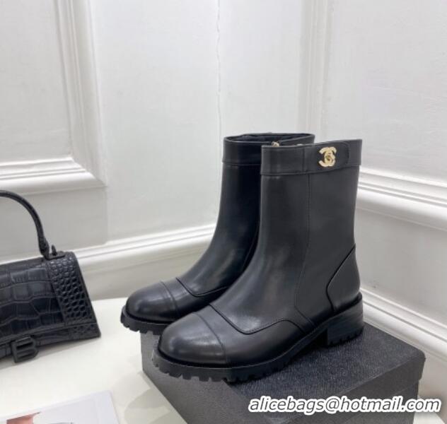 Sumptuous Chanel Calfskin Leather Ankle Boots with CC Buckle G39172 Black