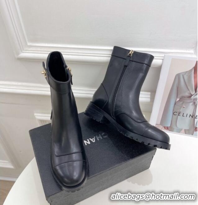 Sumptuous Chanel Calfskin Leather Ankle Boots with CC Buckle G39172 Black