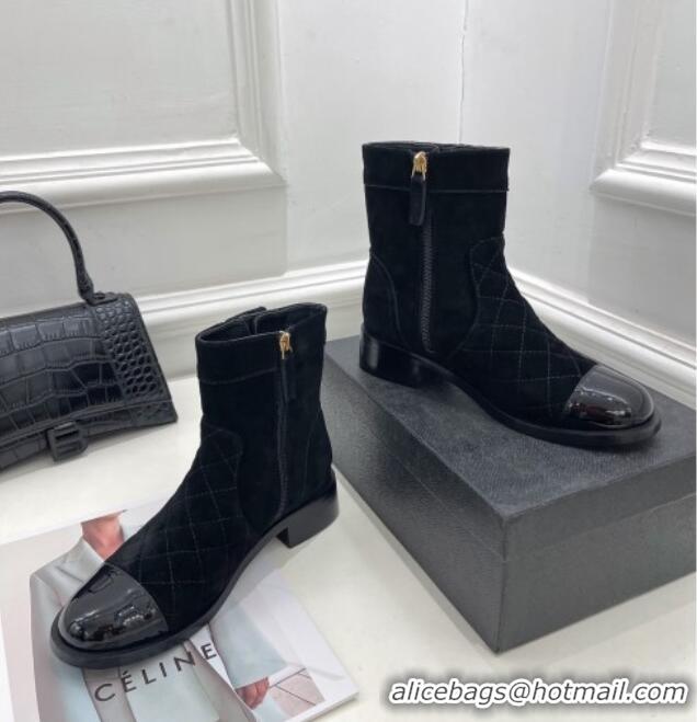 Stylish Chanel Quilted Suede and Patent Leather Ankle Boots with CC Buckle G39172 Black