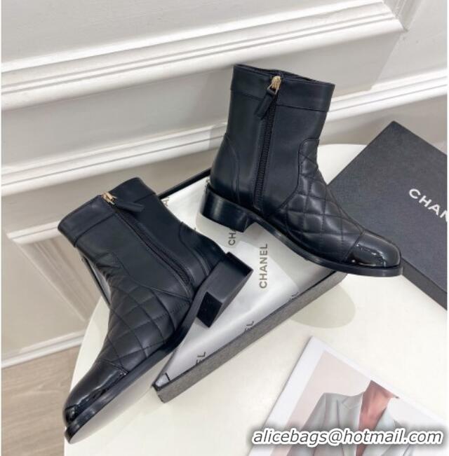 Duplicate Chanel Quilted Lambskin and Patent Leather Ankle Boots with CC Buckle G39172 Black