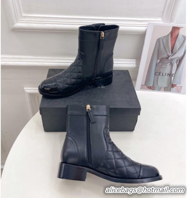 Duplicate Chanel Quilted Lambskin and Patent Leather Ankle Boots with CC Buckle G39172 Black