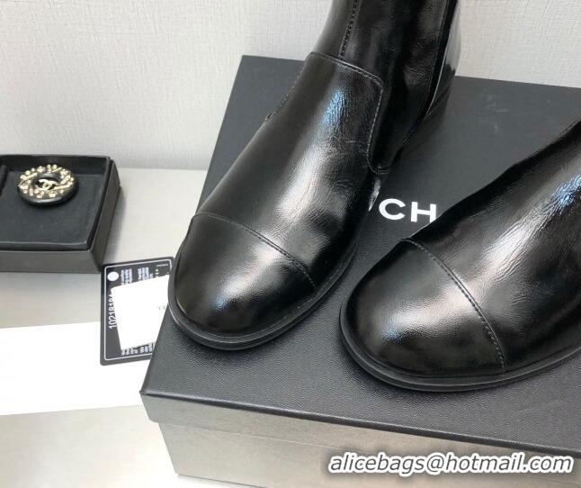 Purchase Chanel Patent Leather Ankle Boots with Chain CC Black 110383