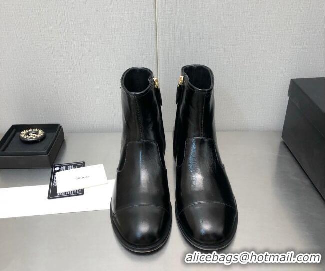 Purchase Chanel Patent Leather Ankle Boots with Chain CC Black 110383