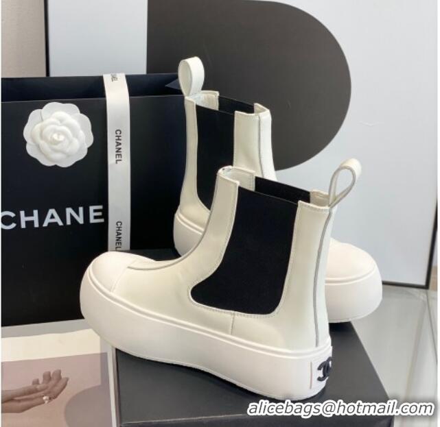 Stylish Chanel Calfskin Platform Ankle Boots White 110388