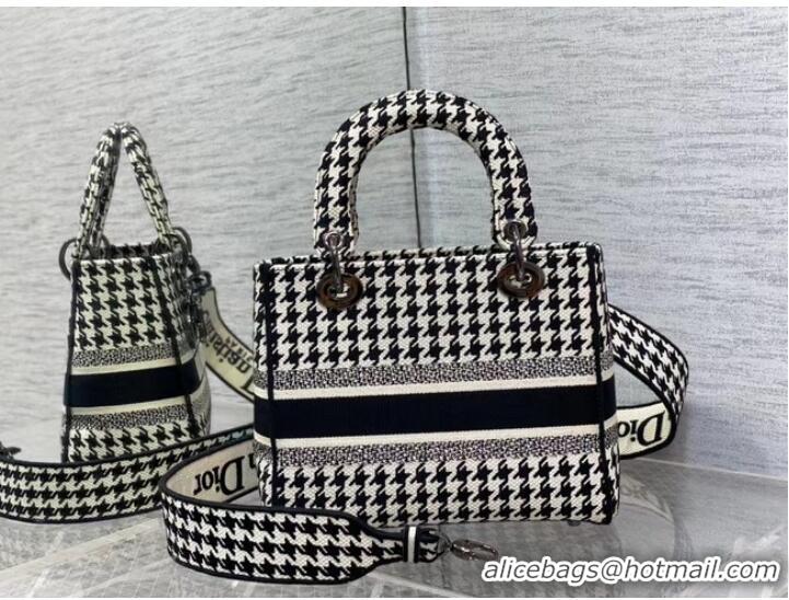 Promotional DIOR LADY D-LITE BAG Black and White Houndstooth Embroidery M0566BRE-4